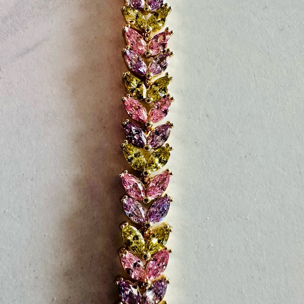 Pastel CZ Stone Floral/Vine Leaf Tennis Bracelet - Picture 2 of 4